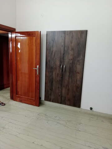 Room in 2 BHK Builder Floor at Huda – for Rent