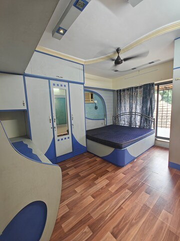 Room in 2 BHK Apartment at Harbour Court, Nerul Sector 19a – for Rent