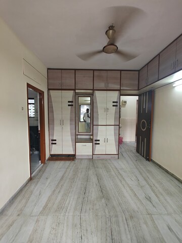 Room in 2 BHK Apartment at Sai Satnam CHS, Nerul – for Rent