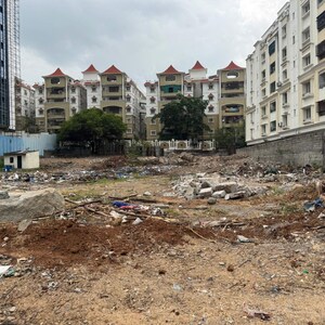  Land For Sale in Hi Tech City