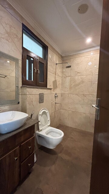Bathroom in 3 BHK Apartment at Conscient Heritage Max, Sector 102 – for Rent