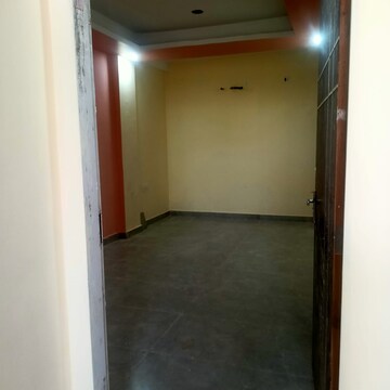 Room in 1 BHK Builder Floor at Sector 55 – for Rent