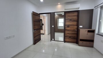 Room in 3 BHK Apartment at Jayabheri The Summit, Narsingi – for Rent