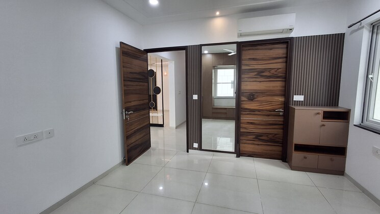 Room, jayabheri-the-summit 3 Bedroom 1860 Sq.Ft. Apartment In Narsingi Hyderabad 8975770