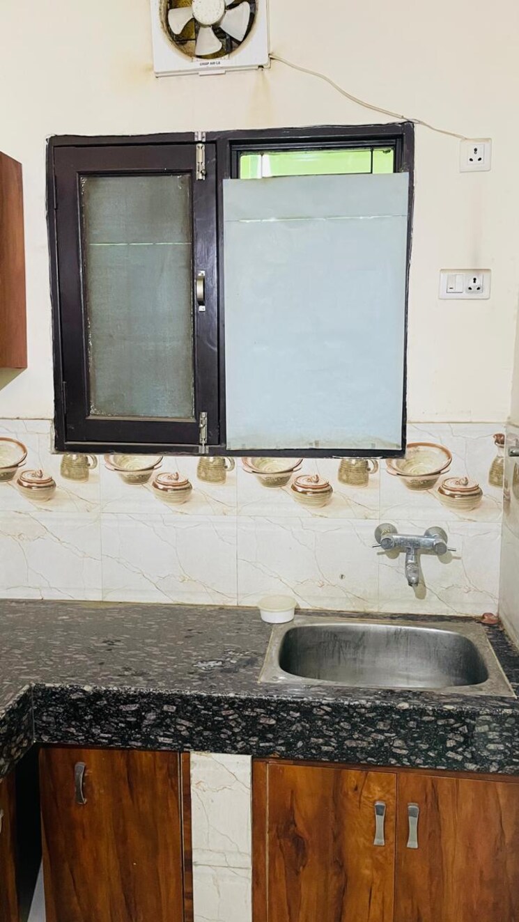 Kitchen, sector 55 1 Bedroom 1800 Sq.Ft. Builder Floor In Sector 55 Gurgaon 8975722