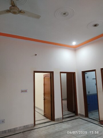 Room in 3 BHK Independent House at Sector 21d – for Rent