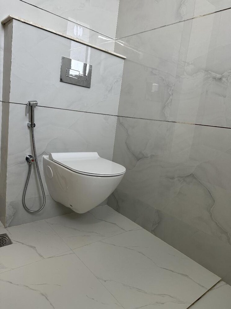 Bathroom, sector 57 3 Bedroom 2600 Sq.Ft. Builder Floor In Sector 57 Gurgaon 8975761