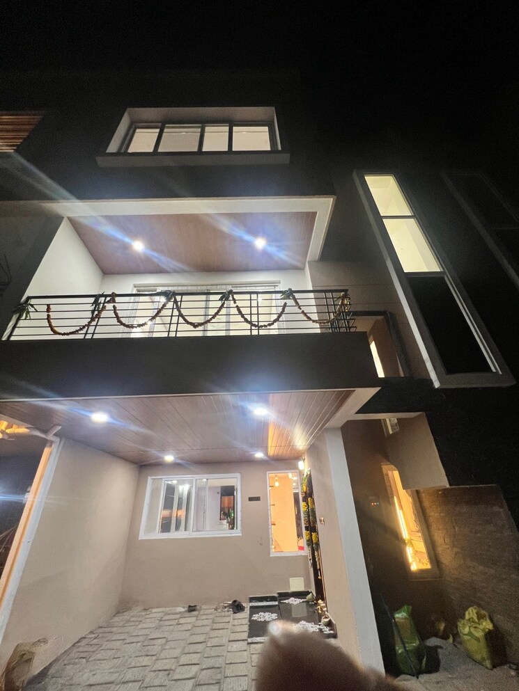 Exterior View, unishire-esplanade 4 Bedroom 3800 Sq.Ft. Villa In Thanisandra Main Road Bangalore 8975744