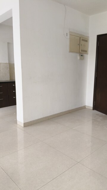 Room in 2 BHK Apartment at Rohan Leher, Baner – for Rent