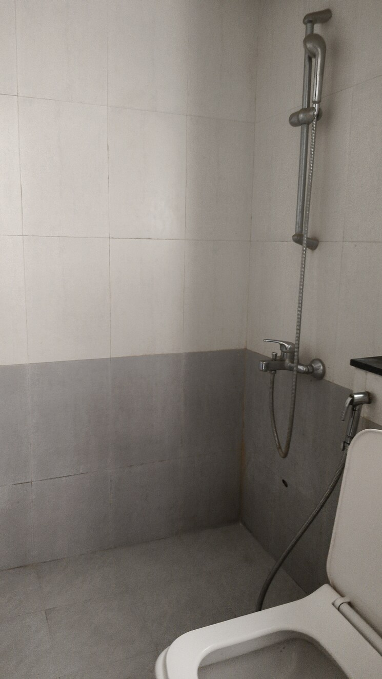 Bathroom, rohan-leher 2 Bedroom 1193 Sq.Ft. Apartment In Baner Pune 8975760