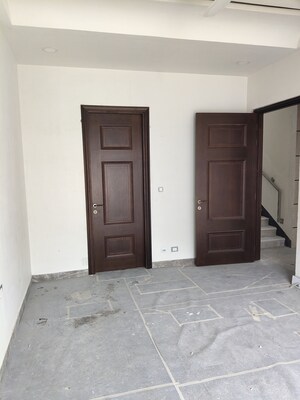 6 BHK Villa For Sale in Tilak Nagar