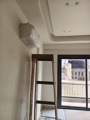 Room in 6 BHK Villa at Tilak Nagar – for Sale