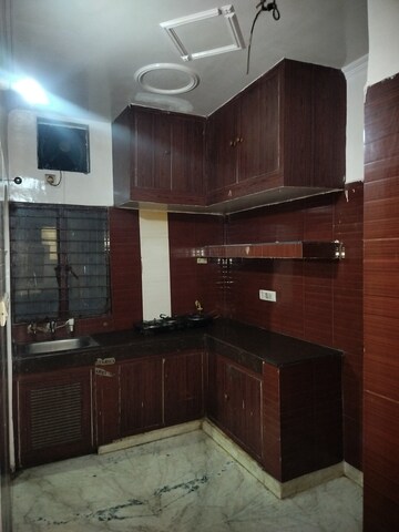 Kitchen in 1.5 BHK Independent House at Shiv Shakti Apartments Noida, Sector 71 – for Rent