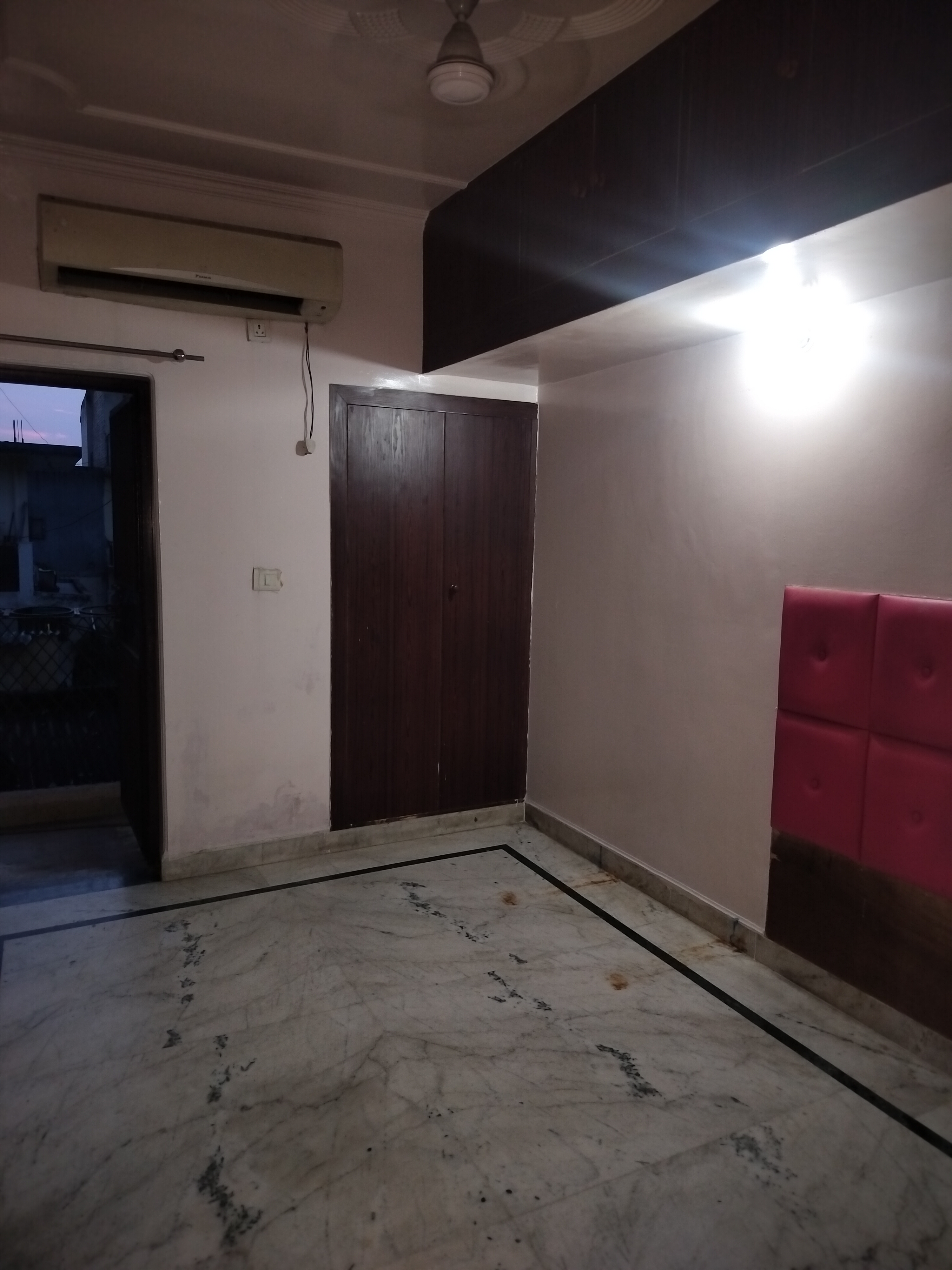 1.5 BHK Independent House For Rent in Shiv Shakti Apartments Noida