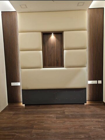 Room in 3 BHK Apartment at DNR Spring Leaf, Koramangala – for Rent