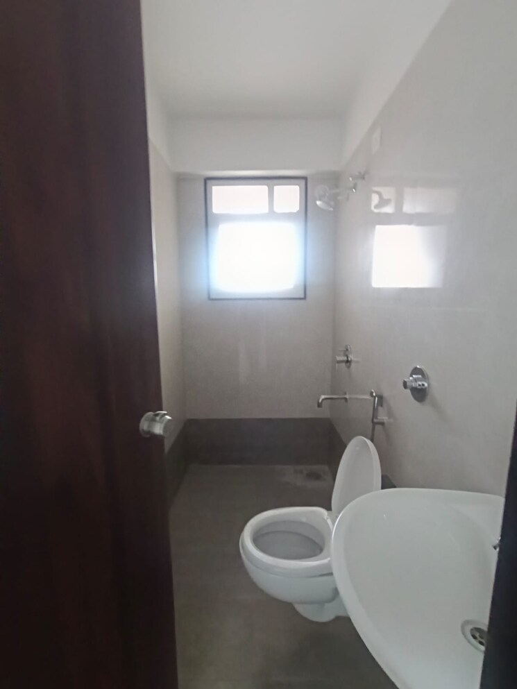Bathroom, urban-skyline-phase-1 2 Bedroom 802 Sq.Ft. Apartment In Ravet Pune 8975863