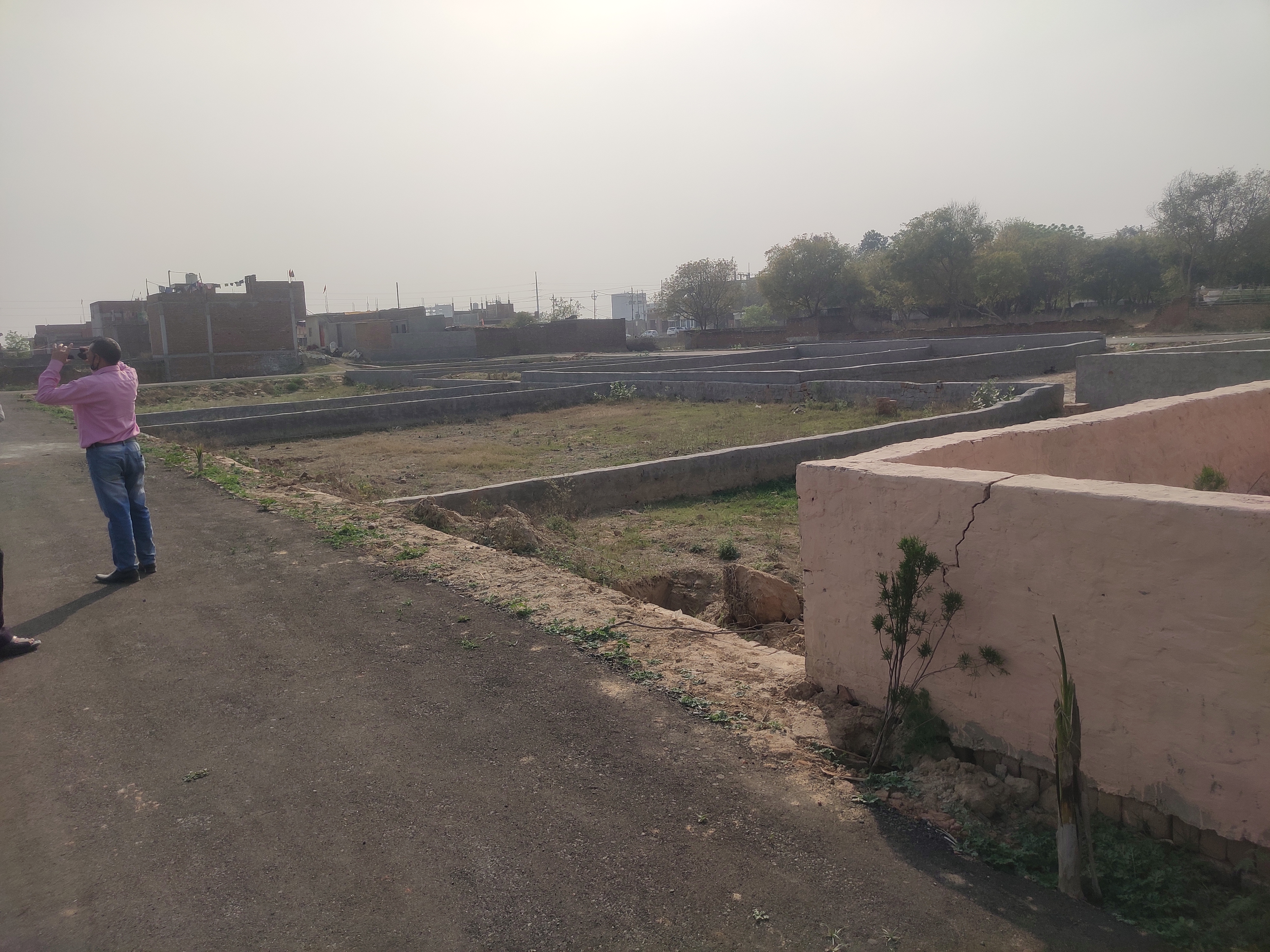Plot For Sale in Jewar