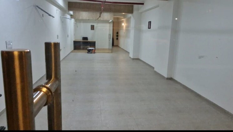 Room, sheladia-one-world-west Commercial Showroom 1700 Sq.Ft. In Ambli Ahmedabad 8975875