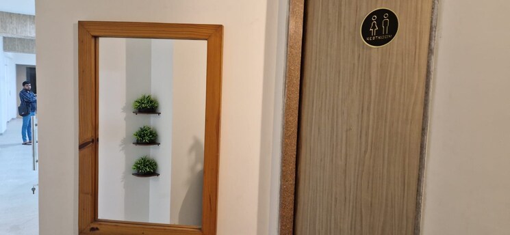 undefined, sheladia-one-world-west Commercial Showroom 1700 Sq.Ft. In Ambli Ahmedabad 8975875