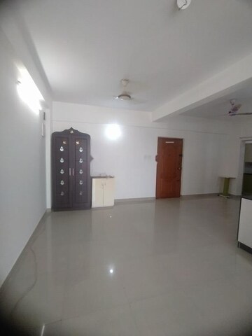 Room in 2 BHK Apartment at SV Brindavanam, Panathur – for Rent
