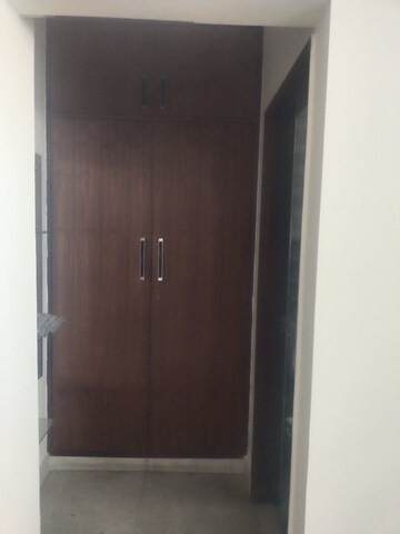 Furnished Amenities in 2 BHK Builder Floor at Sector 43 – for Rent