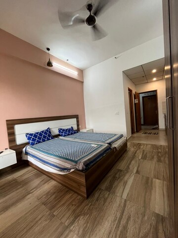 Bedroom in 1 BHK Apartment at Paramount Golfforeste, Zeta I Greater Noida – for Rent