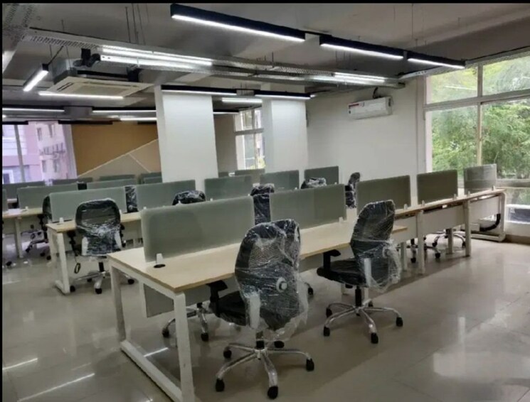 Team Area, vijay nagar Commercial Office Space 2600 Sq.Ft. In Vijay Nagar Indore 8976159