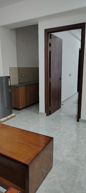 Room in 1 BHK Builder Floor at Sushant Lok 2, Sector 57 – for Rent