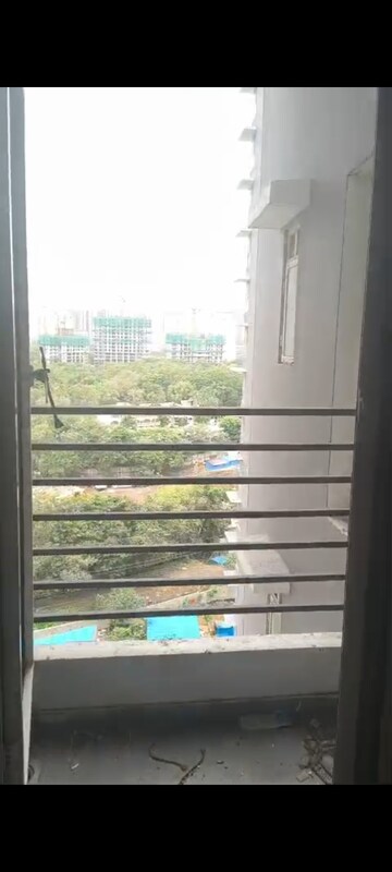 Staircase in 2 BHK Apartment at Sheth Zuri, Laxmi Nagar – for Rent