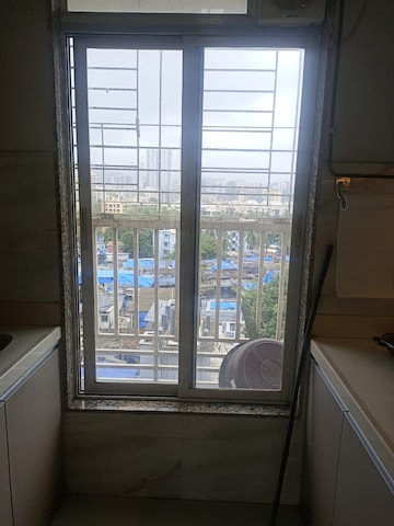 Room in 3 BHK Apartment at Parinee Adney, Borivali West – for Sale
