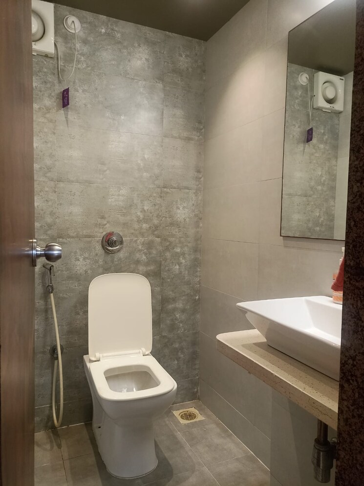 Bathroom, parinee-adney 3 Bedroom 998 Sq.Ft. Apartment In Borivali West Mumbai 8976197