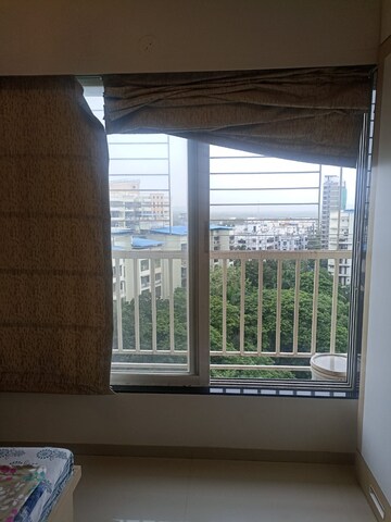 Room in 3 BHK Apartment at Parinee Adney, Borivali West – for Sale