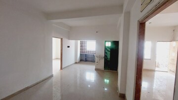 Living Room in 2 BHK Apartment at Sodepur – for Rent