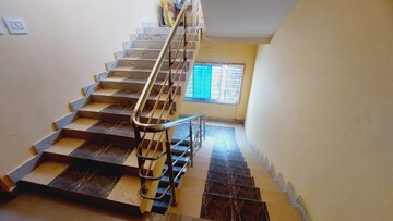 Staircase in 2 BHK Apartment at Sodepur – for Rent