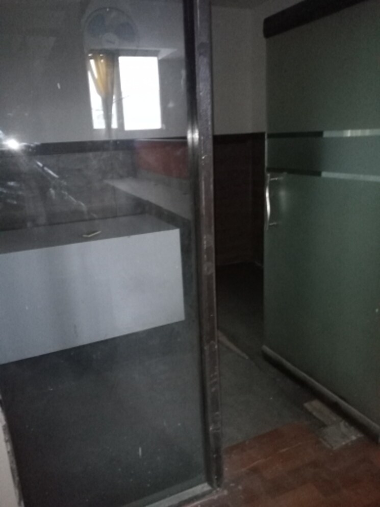 Kitchen, sector 3 Commercial Office Space 1000 Sq.Ft. In Sector 3 Noida 8976258