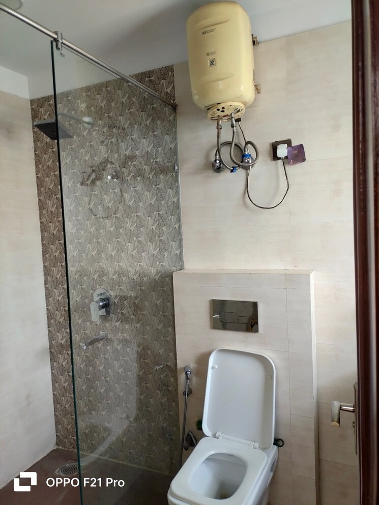 Bathroom, eros-rosewood-city 4 Bedroom 3000 Sq.Ft. Builder Floor In Sector 49 Gurgaon 8976289