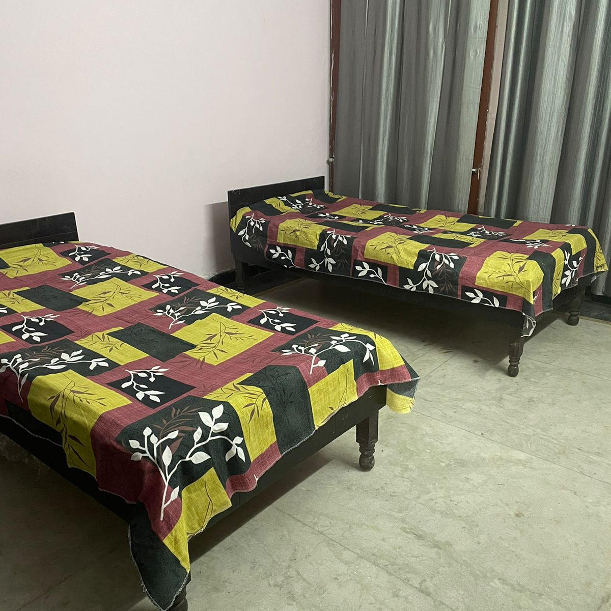 Bedroom in 5 BHK Independent House at RWA Apartments Sector 52, Arun Vihar – for Sale