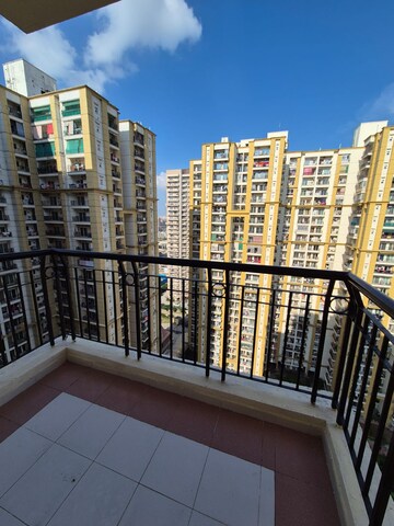2 BHK Apartment – Exterior View View at Express Zenith, Sector 77 - for Rent