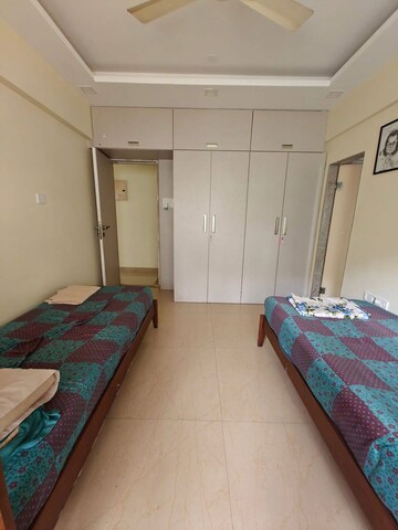 Bedroom in 2 BHK Apartment at Satra Rehana Heights CHS, Santacruz West – for Rent