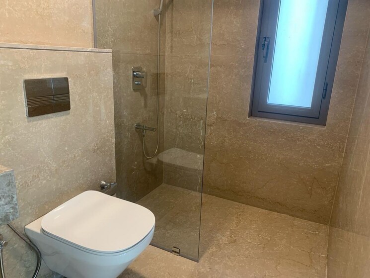 Bathroom, piramal-mahalaxmi 4 Bedroom 1895 Sq.Ft. Apartment In Mahalaxmi Mumbai 8976333
