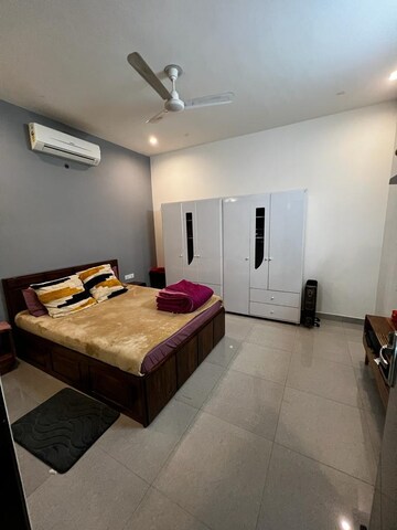 1 BHK Builder Floor For Rent in Sector 43