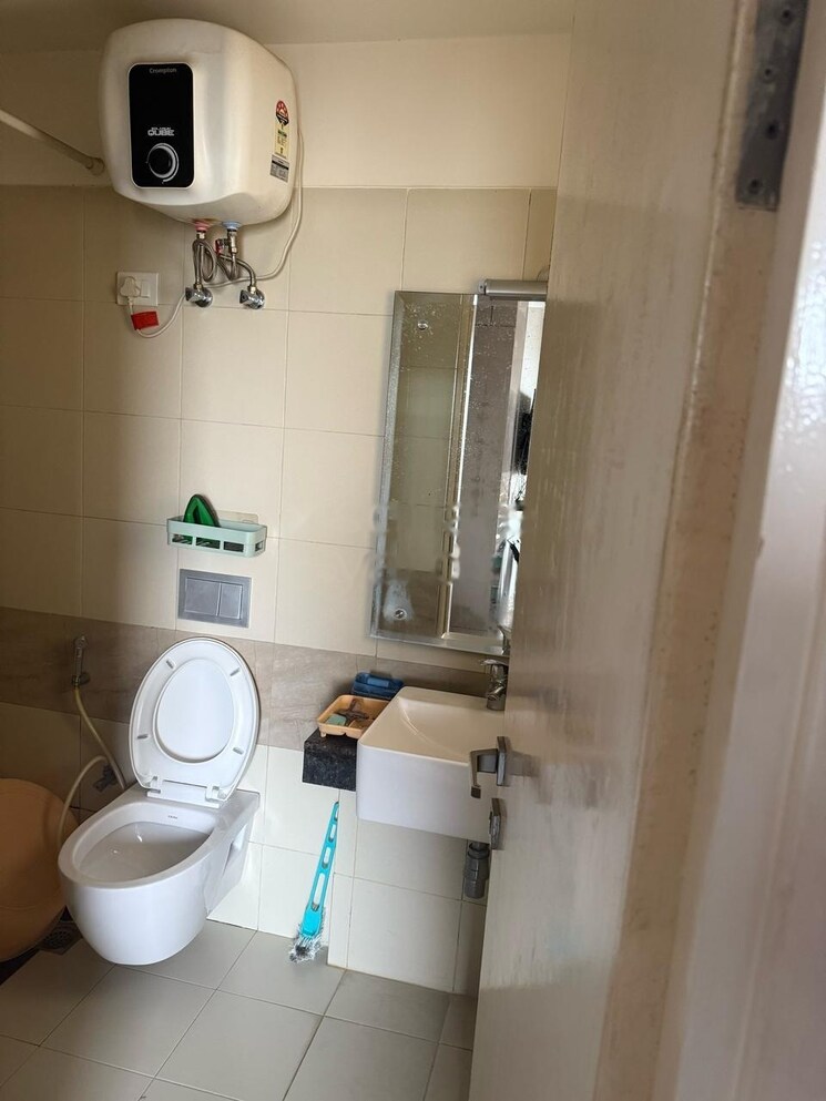 Bathroom, adani-samsara 3 Bedroom 1793 Sq.Ft. Apartment In Sector 60 Gurgaon 8976355