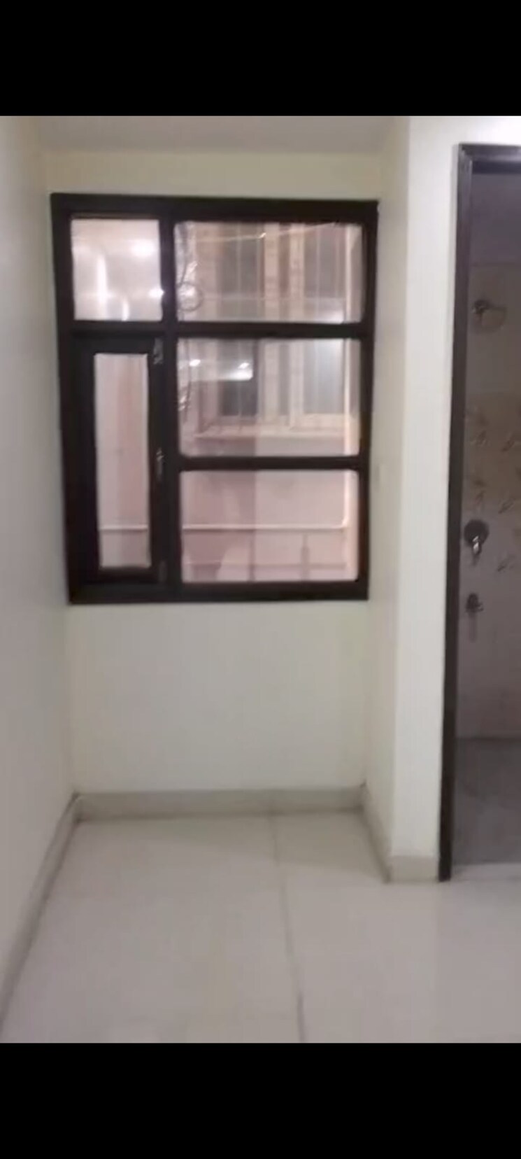Room, harit-vihar-rwa 3 Bedroom 1000 Sq.Ft. Builder Floor In Burari Delhi 8976380