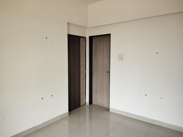 Room in 1 BHK Apartment at Crystal Palace CHS Dahisar, Dahisar West – for Rent