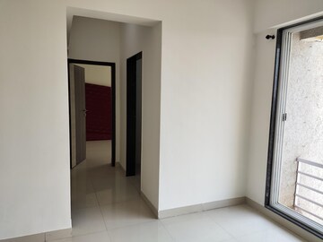 Room in 1 BHK Apartment at Crystal Palace CHS Dahisar, Dahisar West – for Rent