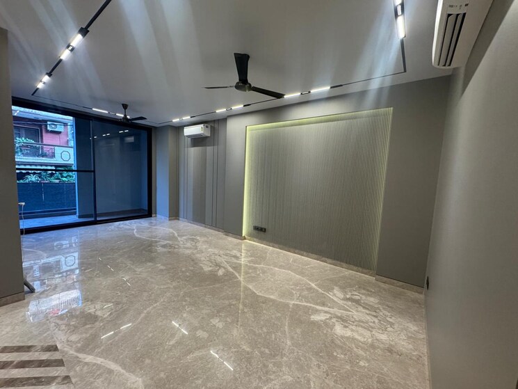 Room, greater kailash i 4 Bedroom 2100 Sq.Ft. Builder Floor In Greater Kailash I Delhi 8976378