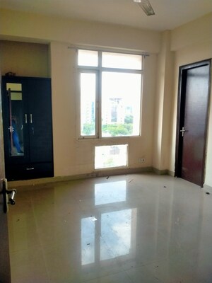 Room in 2.5 BHK Apartment at Today Ridge Residency, Sector 135 – for Sale