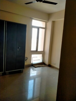 Room in 2.5 BHK Apartment at Today Ridge Residency, Sector 135 – for Sale