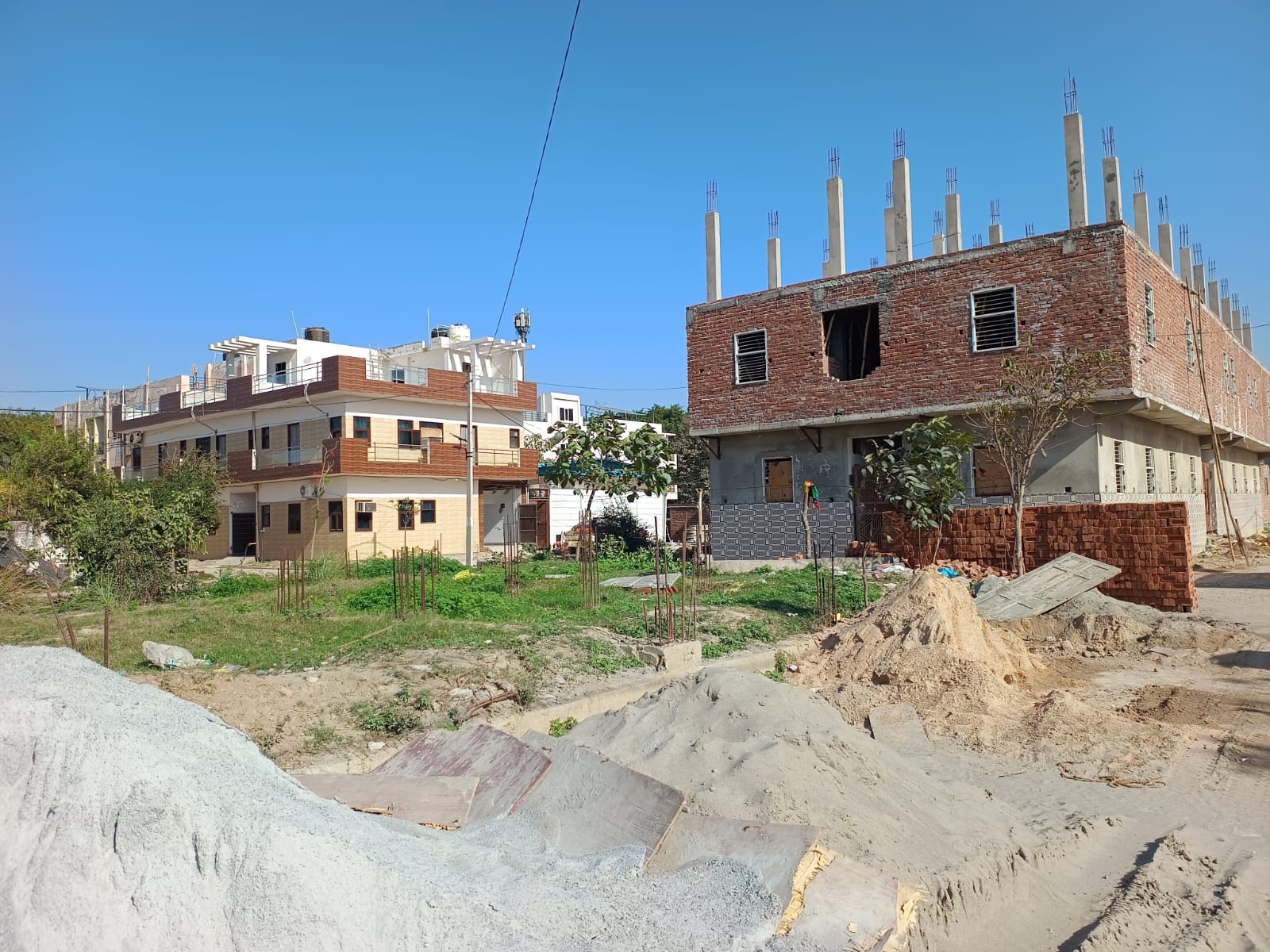 Plot For Sale in Wave Home 