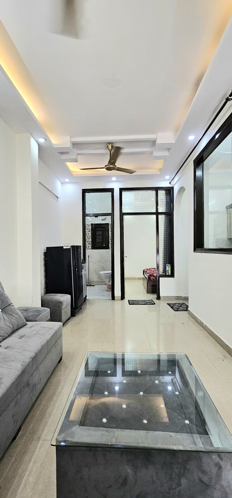 Living Room, sector 14 dwarka 2 Bedroom 115 Sq.Yd. Apartment In Sector 14 Dwarka Delhi 8967573